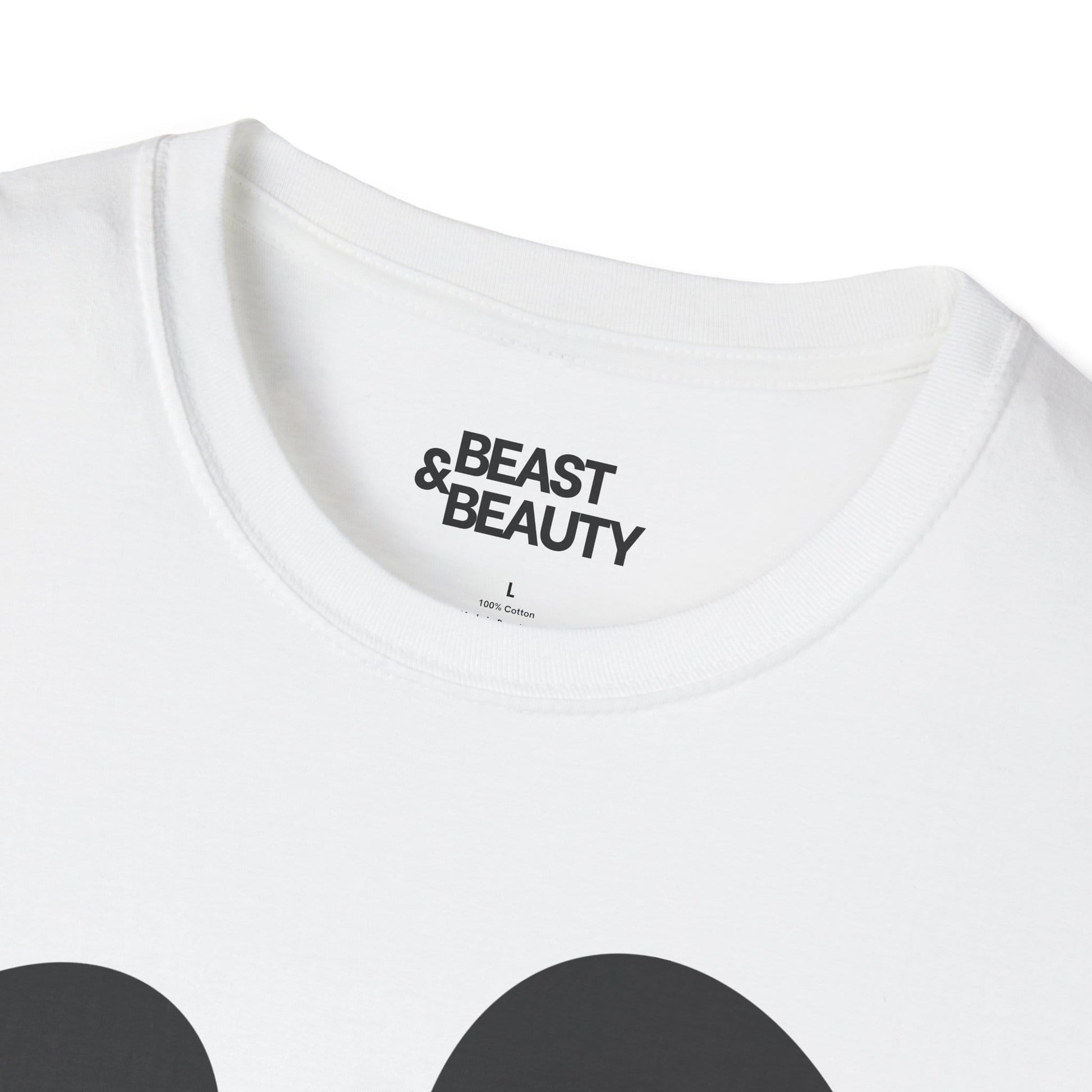 Minimalist Ghost Face Halloween T-Shirt gift_idea unique_gift personalised_gift